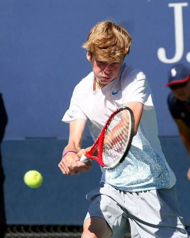 和竞技的公 和竞技的公